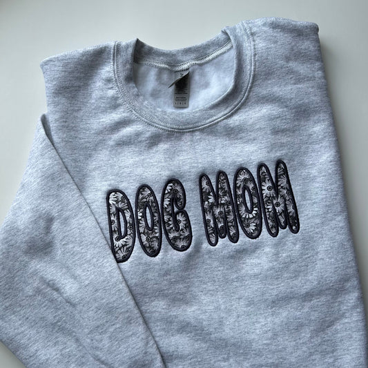 DOG MOM - Black Daisies