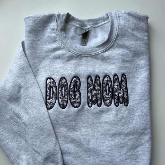 DOG MOM - Black Daisies