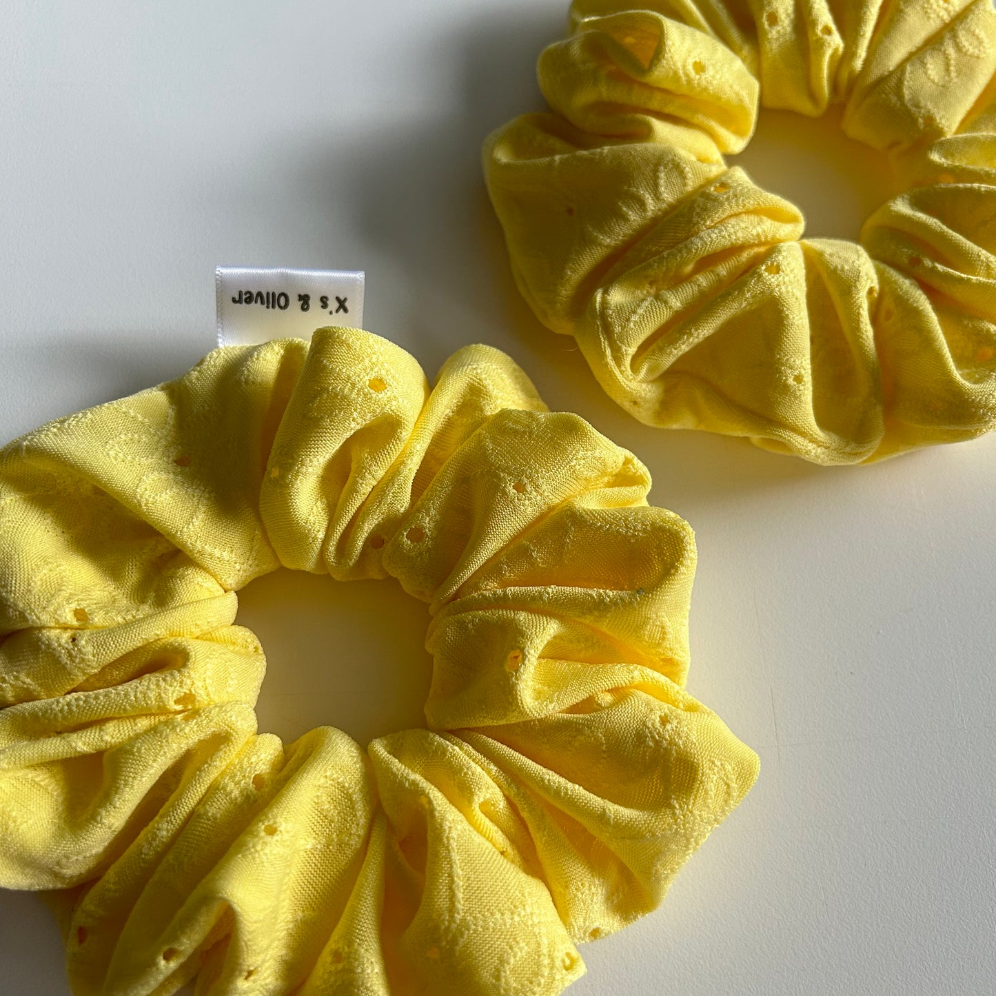 Yellow Eyelet